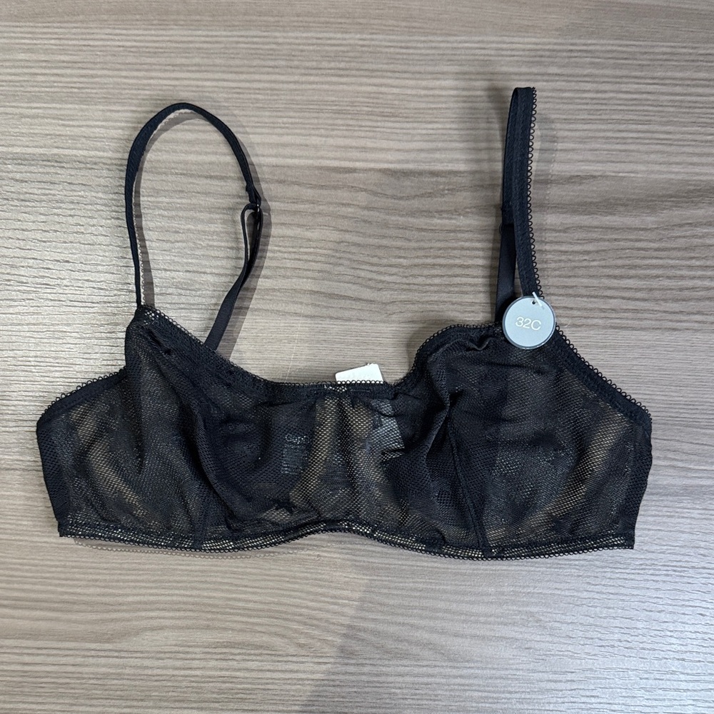 GAP Elegant Black Mesh Bra